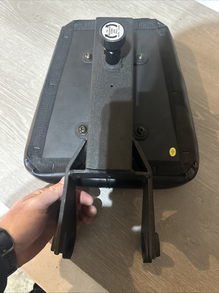 BOWFLEX XTREME 2 BOTTOM SEAT PAD BRACKET Mount Clean Nice