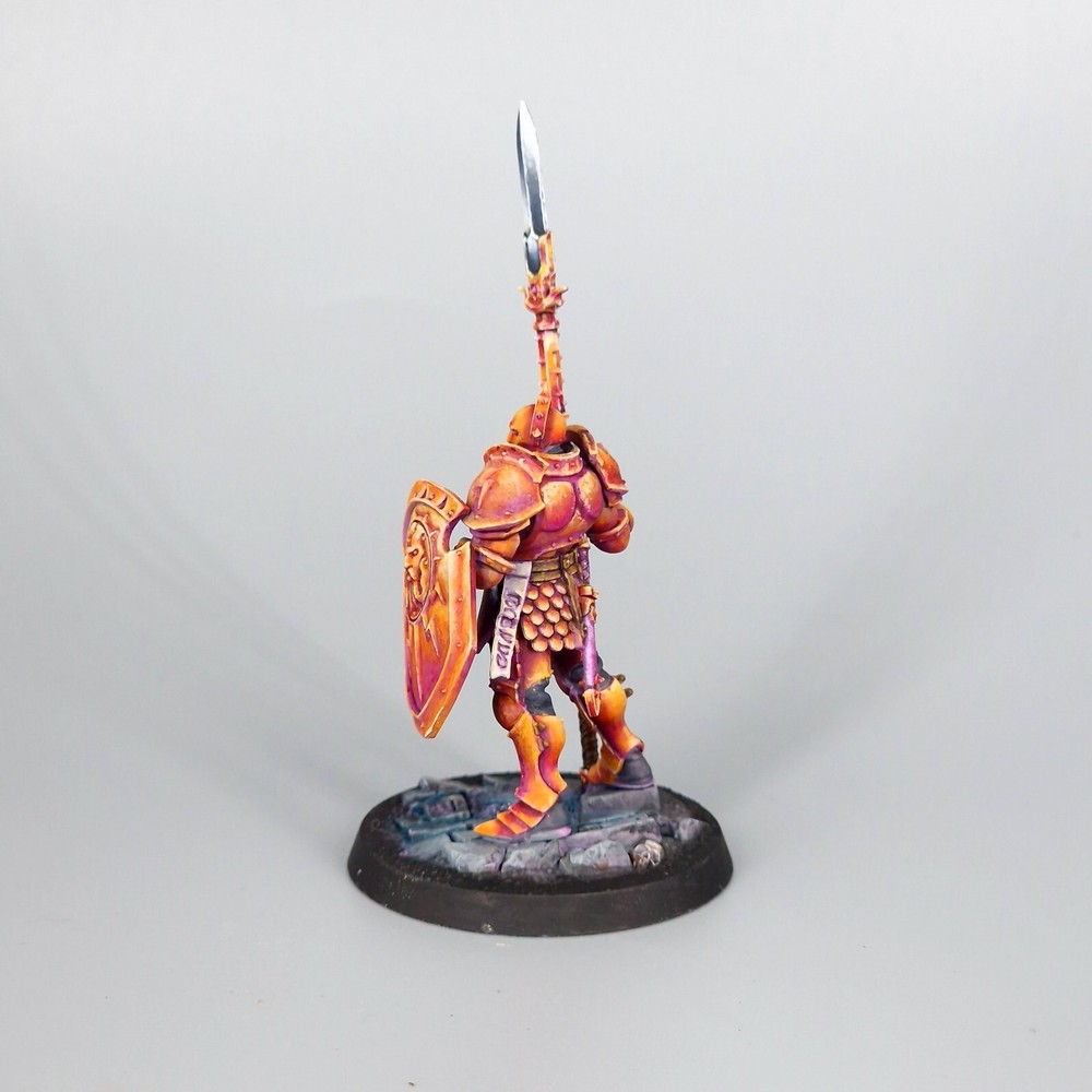STORMCAST ETERNAL VINDICATOR- Warhammer- Pro Painted.