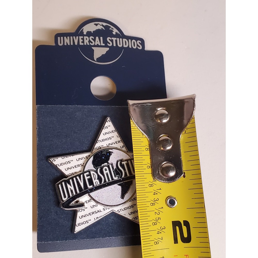 Universeal Studios Pin - 1..5"