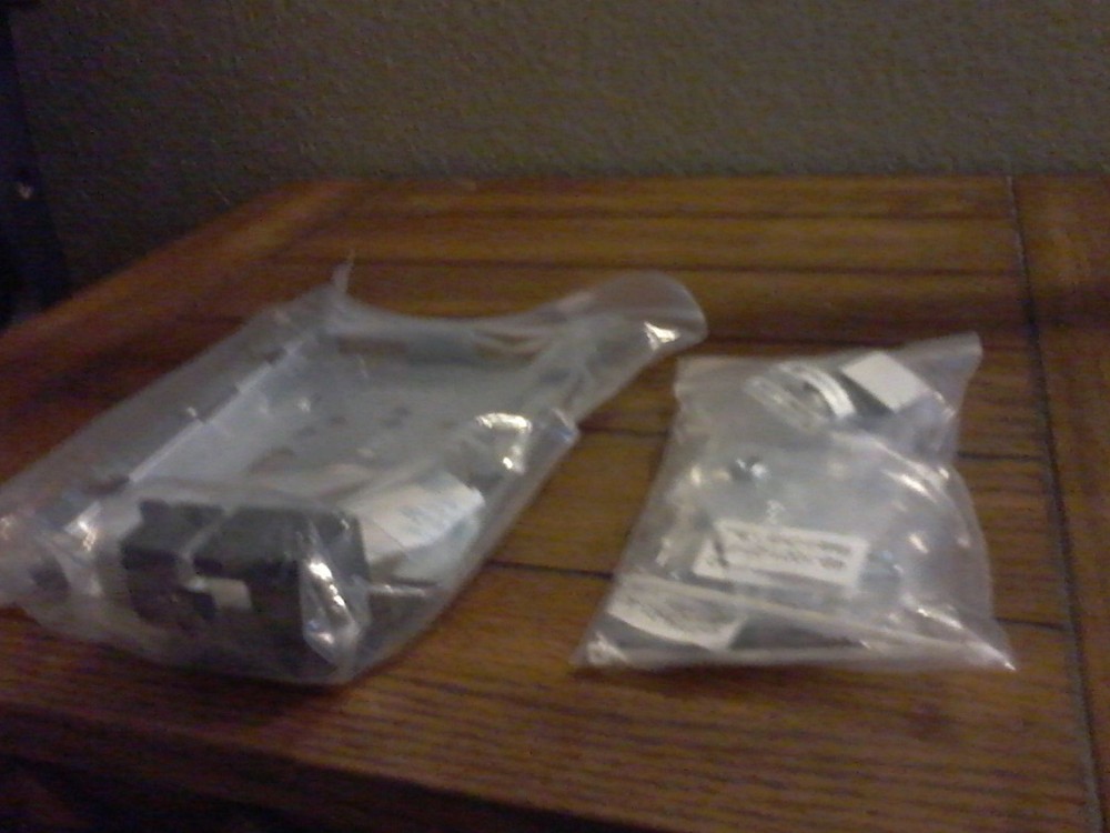 NEW Cisco AIR-AP1242MNTGKIT AP1242 Access Point Ceiling / Wall Mount Bracket Kit
