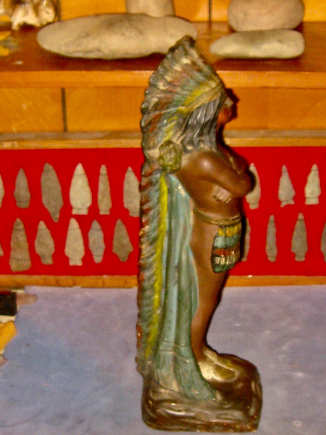 ANTIQUE INDIAN CHIEF CHALK WARE CIGAR STORE TYPE NATIVE AMERICAN REAL NICE