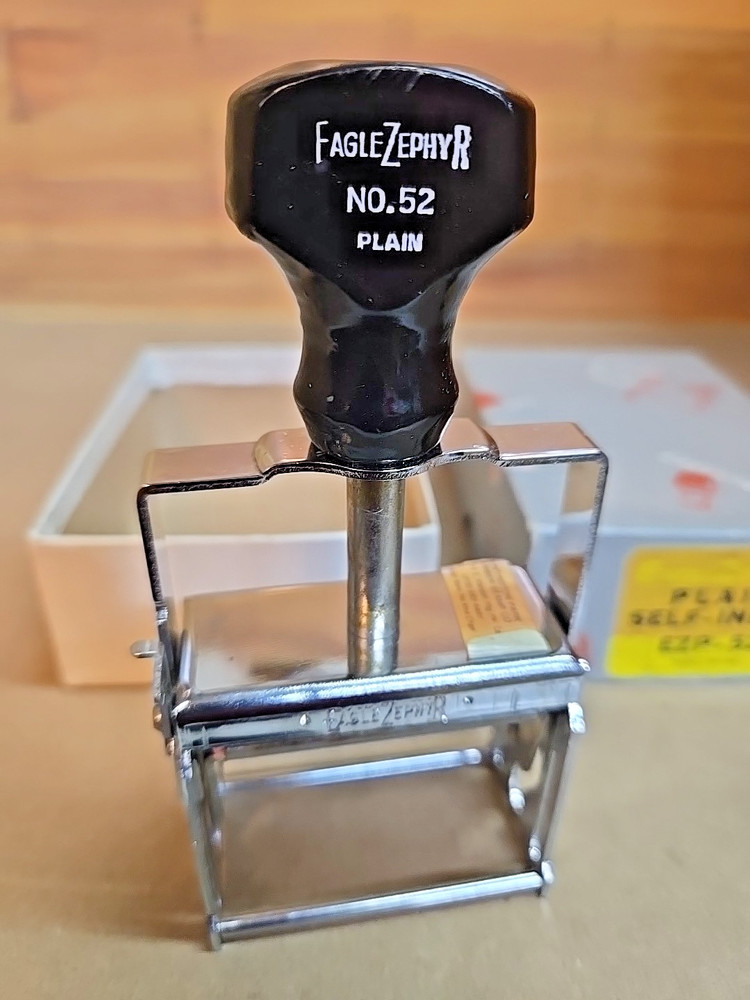 Vintage Eagle ZephyR EZP-52 Plain Self Inker Stamp