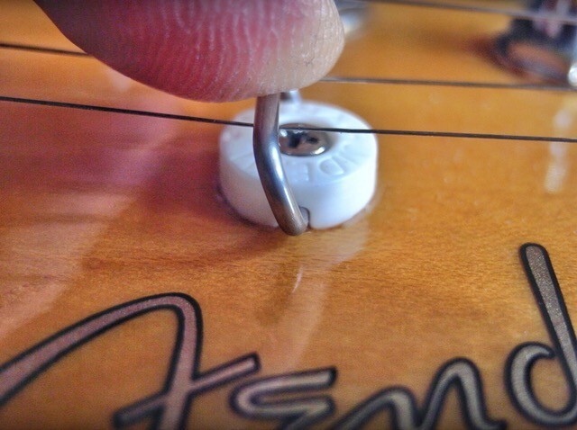 Genuine Dynaguide String Tree/String Guide, Off-White