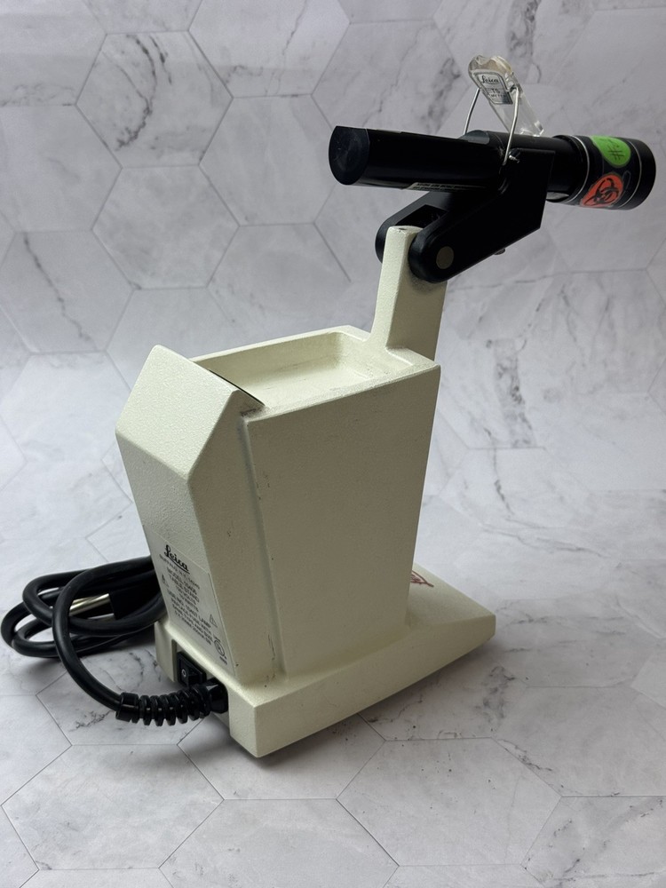 Leica 10406 Refractometer *Untested*