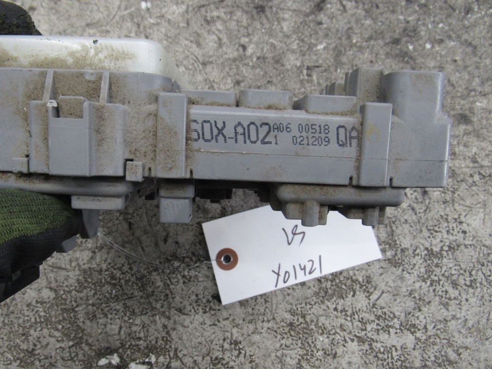 2004 Odyssey EX EXL left driver dash instrument panel fuse box multiplex module