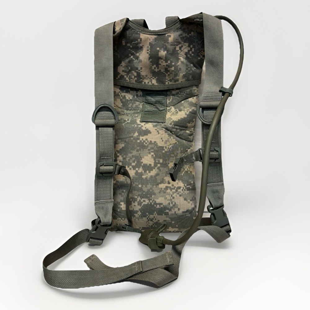 US Military Issue Army MOLLE II Hydration Carrier #5615