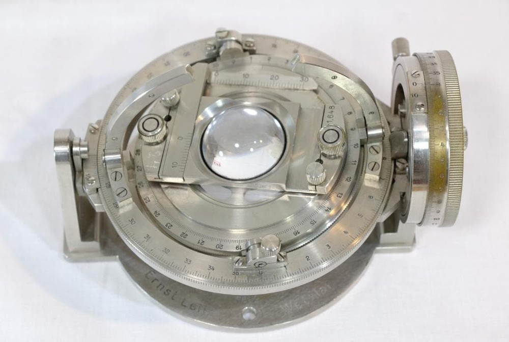 Leitz Universal Rotating Stage UT4 Transmitted Polarizing 4-Axis SN1892