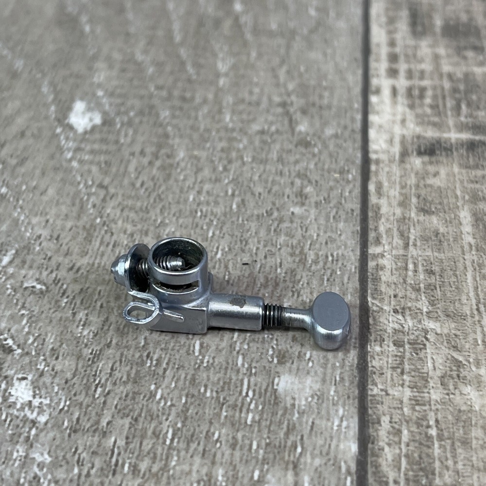 Singer Touch & Sew Sewing Machine 775 Replacement Needle Clamp