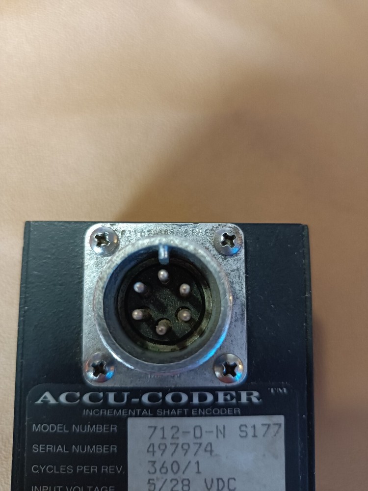ENCODER PRODUCTS ACCU-CODER 712-D-N S177 Shaft Encoder 360/1 5/28VDC