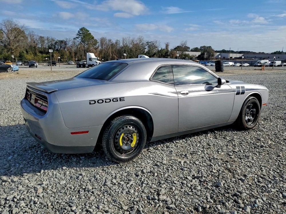 CHALLENGE 2016 Glove Box 4955480