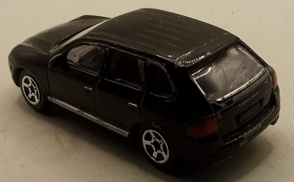 Realtoy Porsche Cayenne scale 1:61