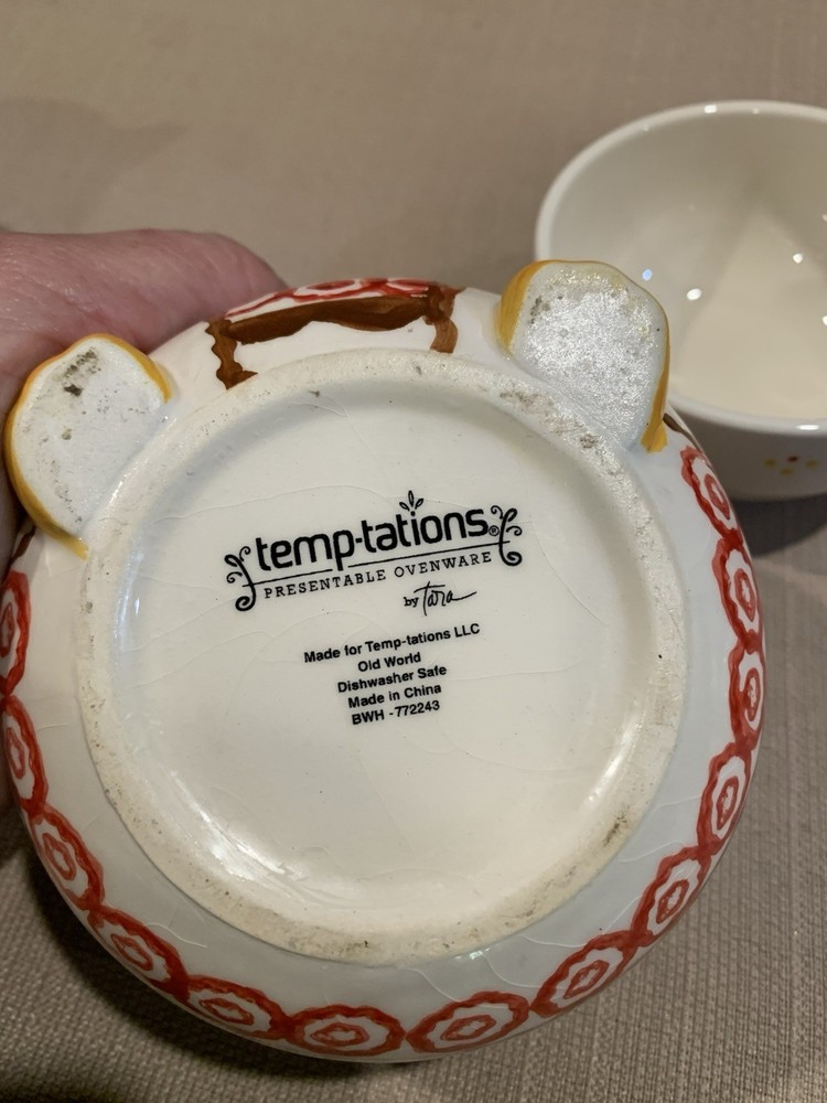 Temptation By Tara Old World Owl Nesting Ceramic Measuring Cups Red Pattern