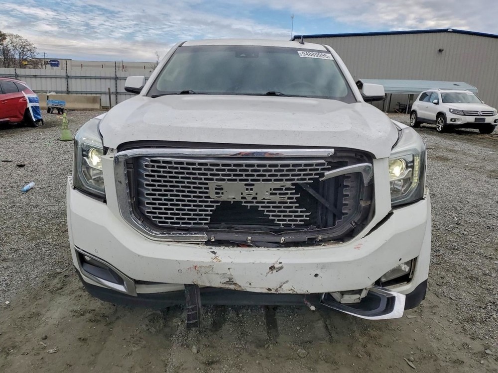 Fuse Box Engine Fits 15-20 ESCALADE 4938890