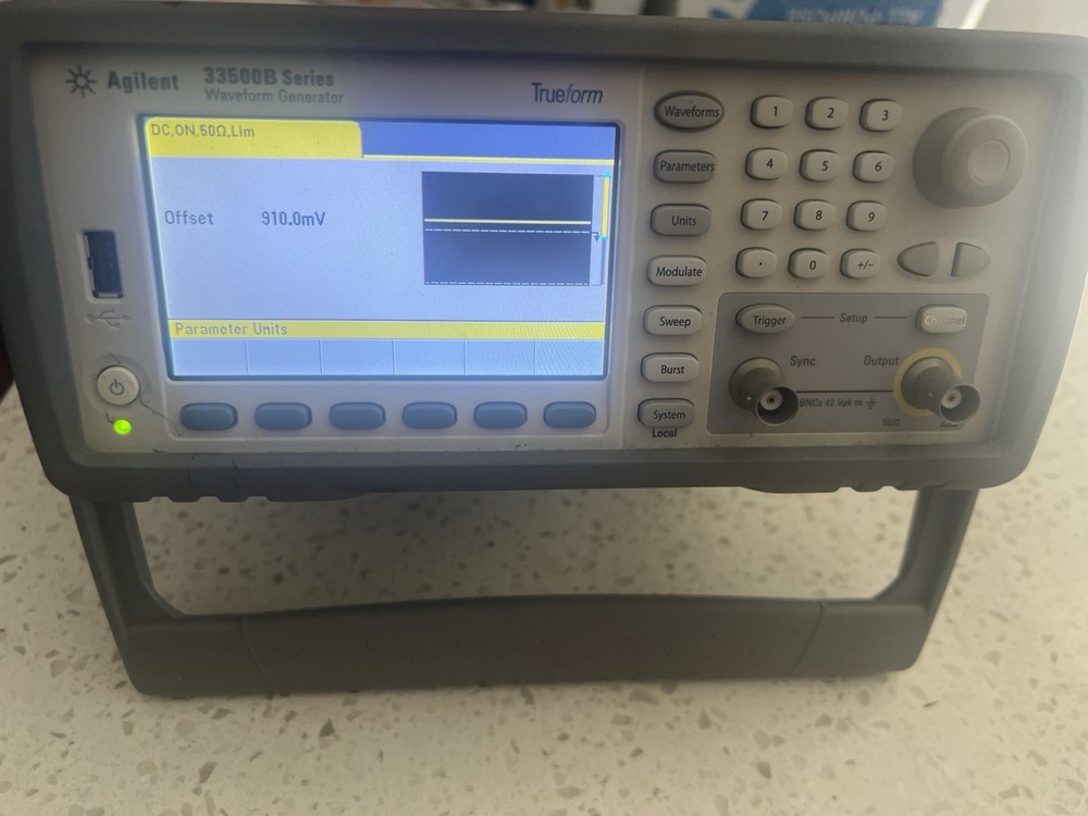 AGILENT KEYSIGHT 33500B TRUEFORM WAVEFORM GENERATOR