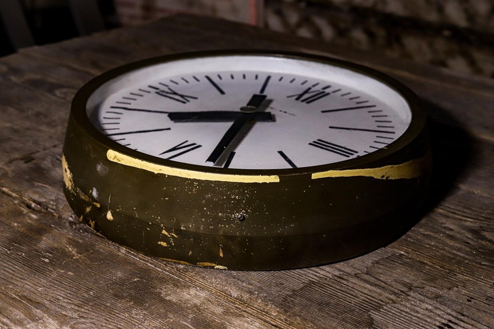 Soviet industrial Clock Large Loft Wall Clock Strela Bunker Interior USSR STRELA