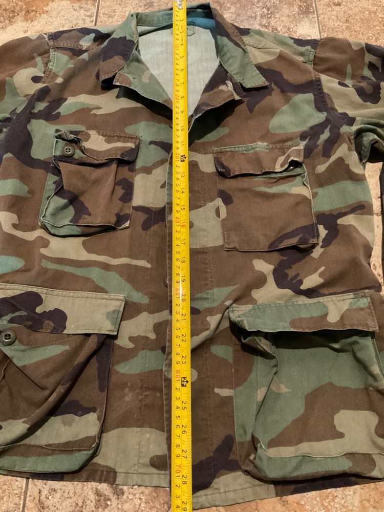 VINTAGE RAMBO COMBAT JACKET JUNGLE CAMO ( MEDIUM REGULAR ) AS IS