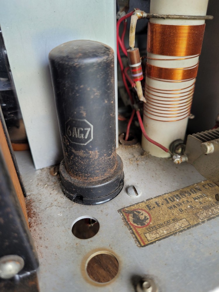 Vintage Johnson Viking Adventurer Tube Ham Radio Transmitter Powers Up As-Is