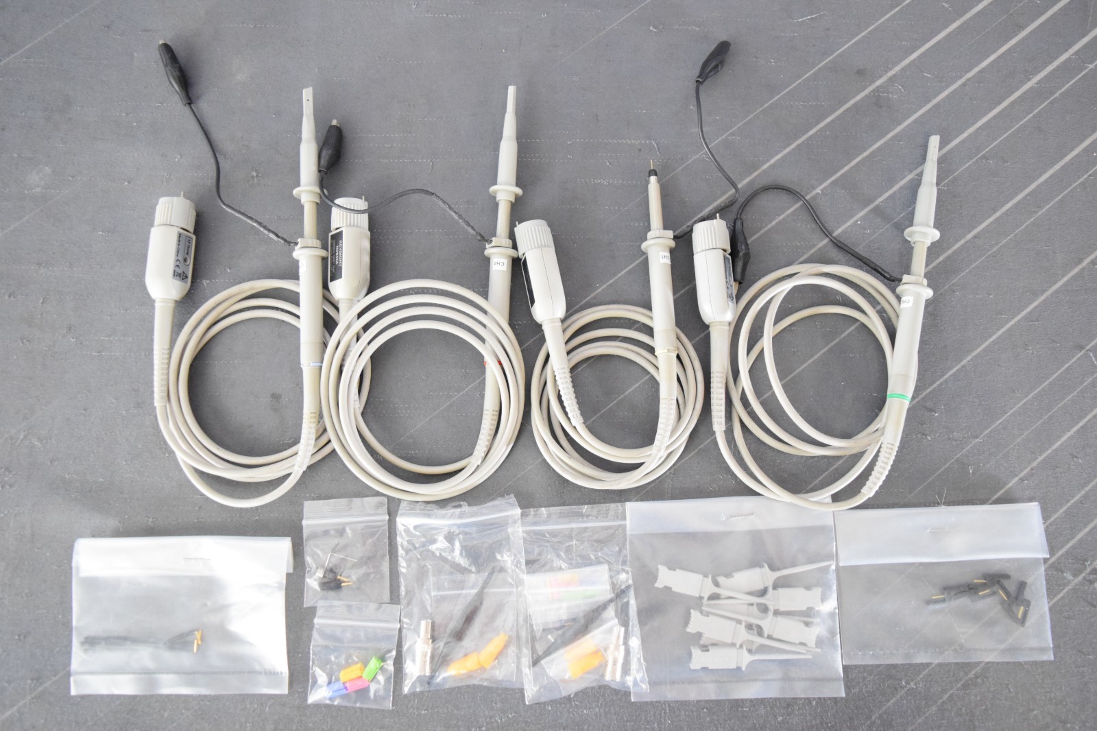 Keysight N2843A Passive Probe 500MHz 10X 11pF 300V CAT2 N28xxA/B Series (Qty. 4)