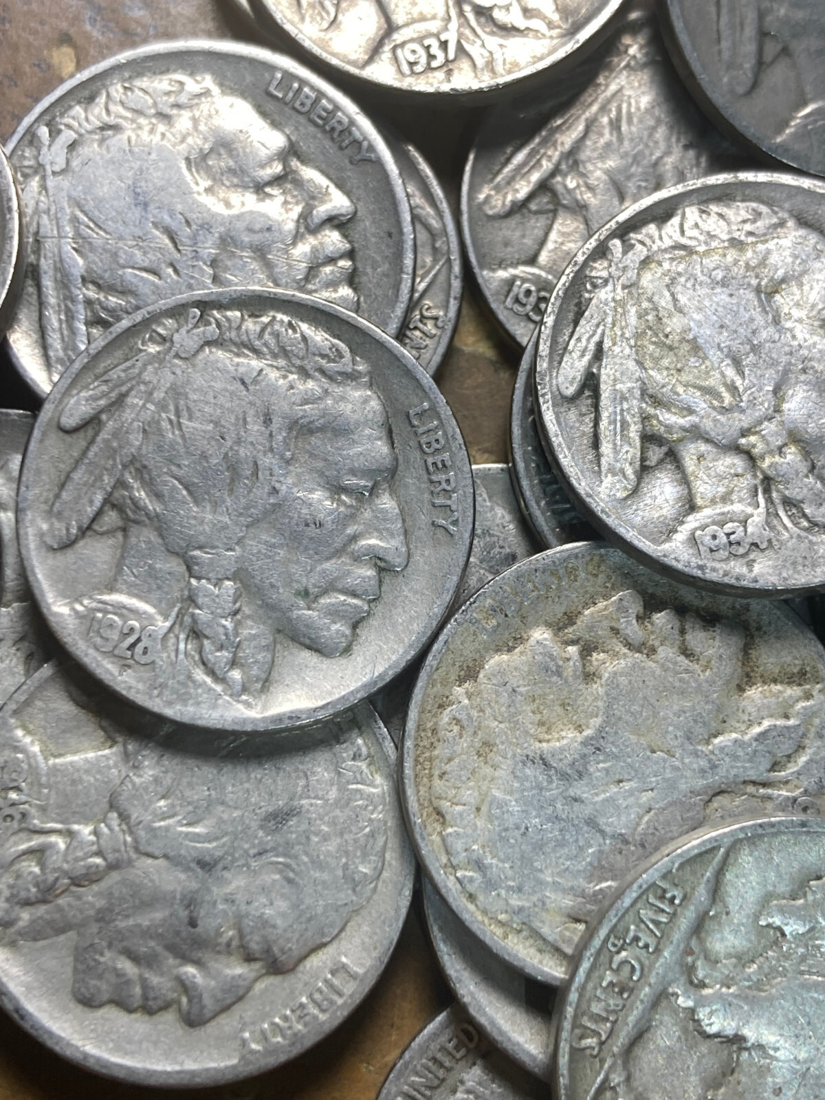 BUFFALO NICKEL ROLL (40 COINS), "FULL DATES" RANDOM DATES, NICE COINS