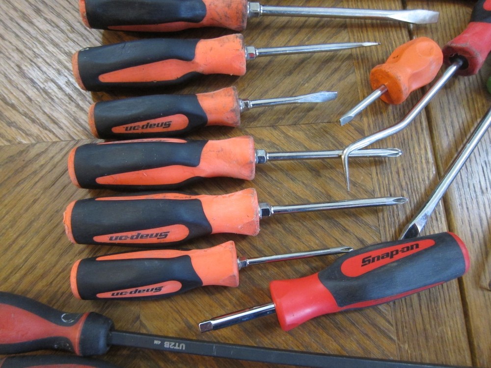 Snap-on Screwdriver Set beer opener 1/4 socket adaptor+ Mac pick trim pad tools