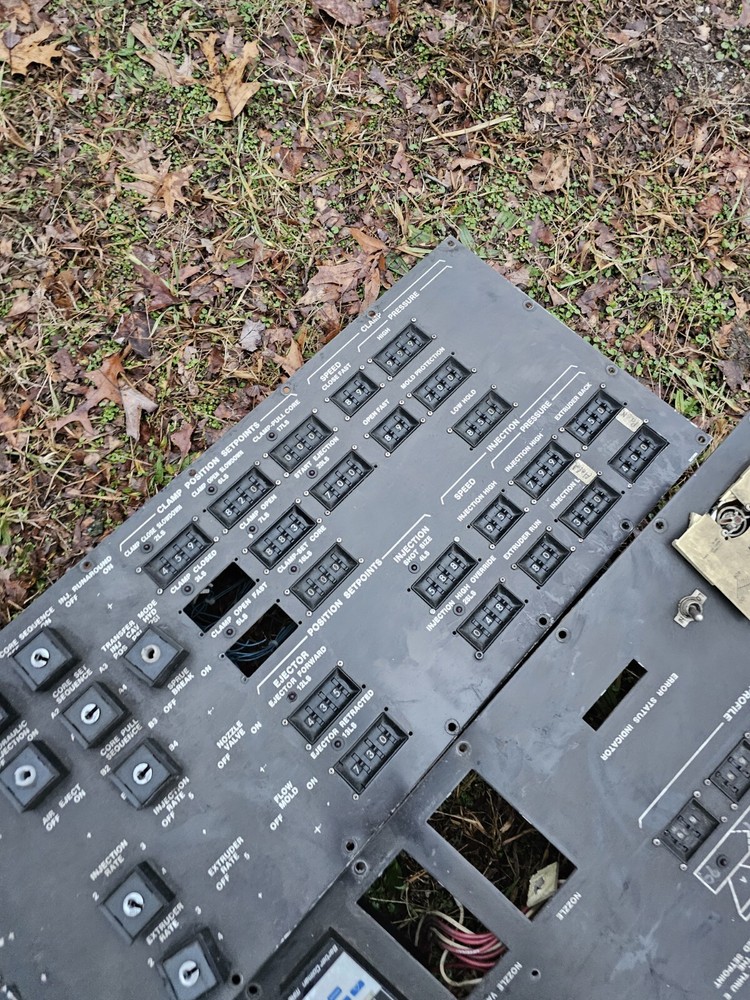 (2) NISSEI INJECTION MOLDING MACHINE CONTROL PANEL