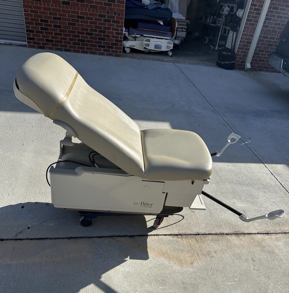 Ritter 222 Medical Examination Table with Adjustable Features – Fully Functional