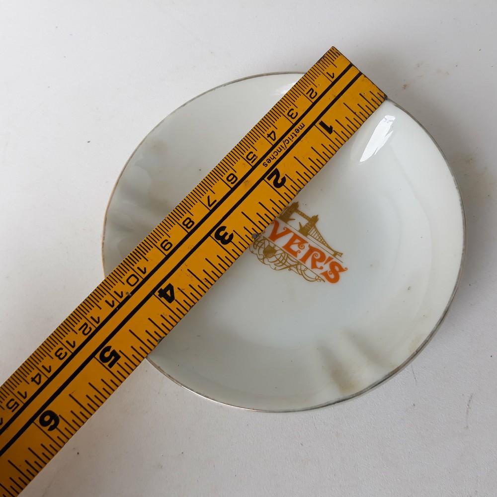 Olivers Ash Tray Ashtray 4-5/8 Inch Diameter