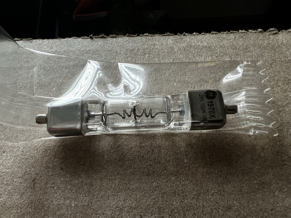GE 1970x Halogen Lamp Bulb 100W 28v