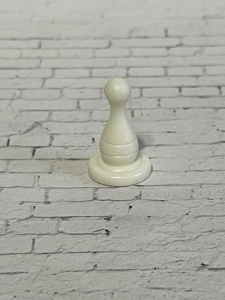2016 The Classic Edition CLUE - Replacement Token WHITE
