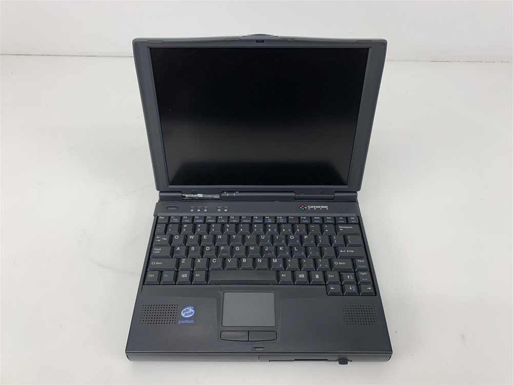 Gateway2000 Solo 2100 12" Screen Laptop - Untested