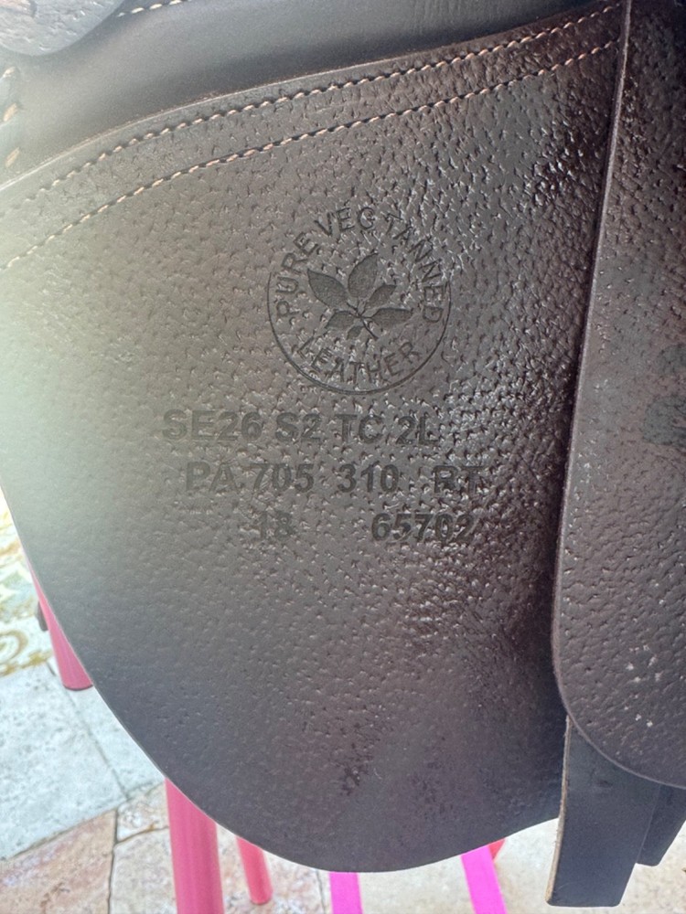 CWD 2Gs Custom All Purpose Saddle SE26 Model - Minimal Use