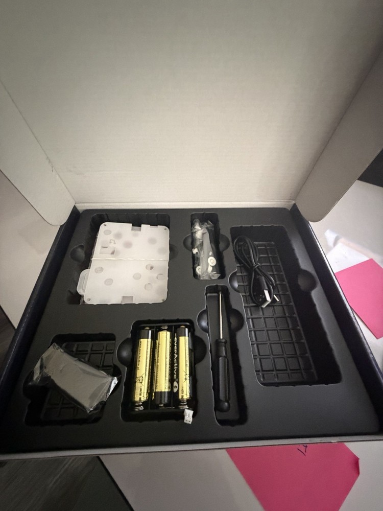 CircuitMess BiT Wacky Robots DIY Game Console Kit STEM Coding Ages 7+ 2023