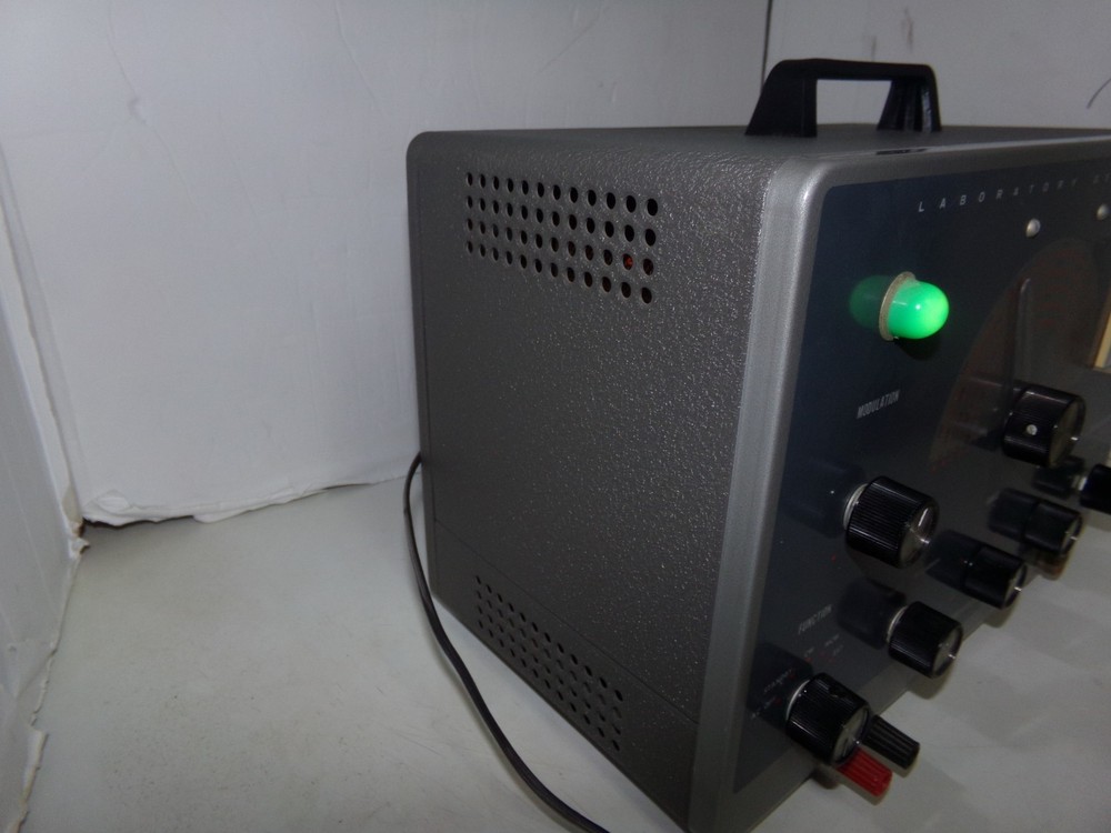 Vintage HEATHKIT Laboratory Generator Model IG-42