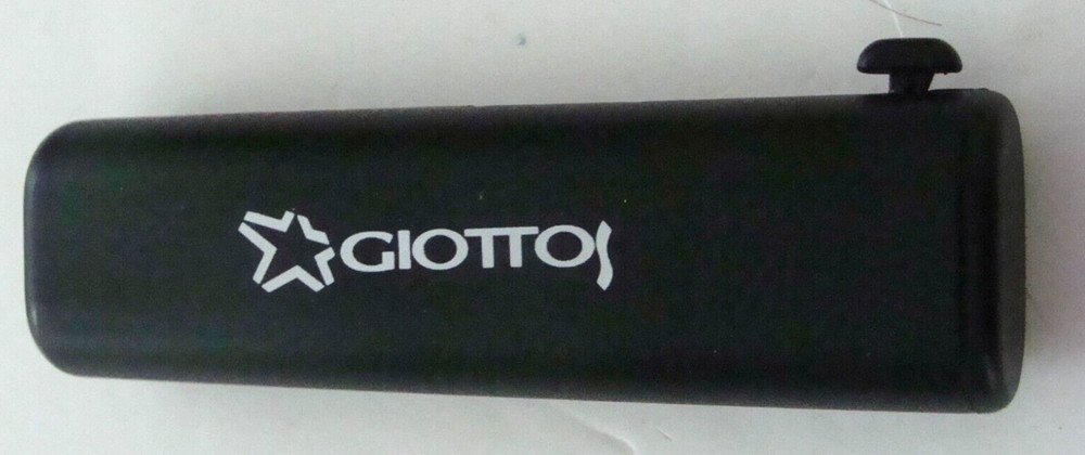 Giottos Black Optical Retracting Brush Cleaning Duster Camera Accessory