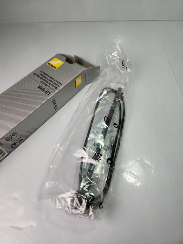 Nikon WA-E1 Extended Range Antenna for WT-1 Wireless Transmitter D2x, D2H, D200