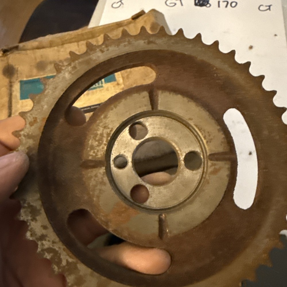GM #3735412 Camshaft Timing Sprocket. Surface Rust