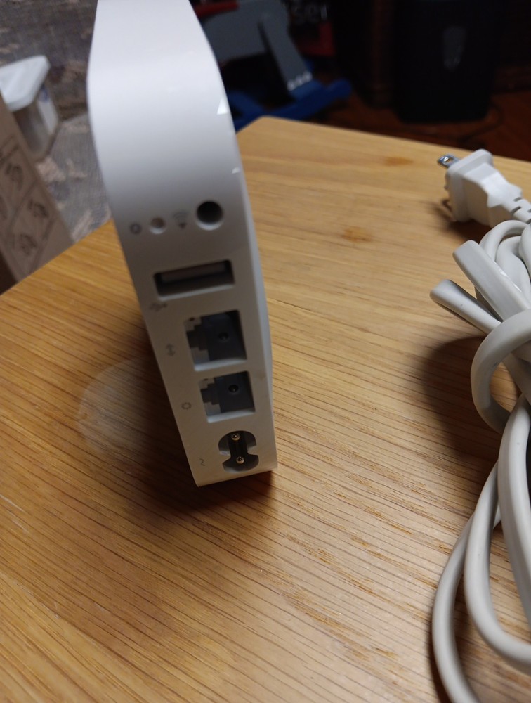 Apple AirPort Express Base Station Model A1392