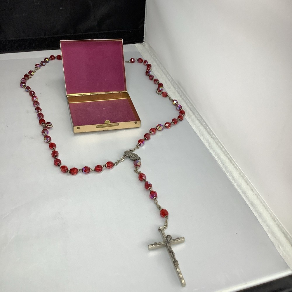 Vintage Rosary With Compact