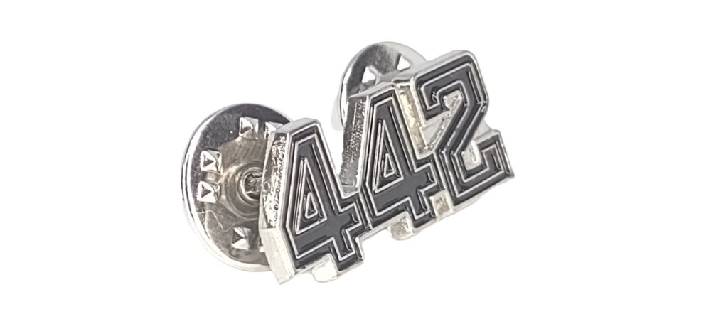 442 Engine 1-inch Lapel Pin P05313