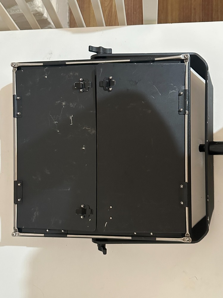 ikan Lyra LB10 Bi-Color LED Light Panel - Used