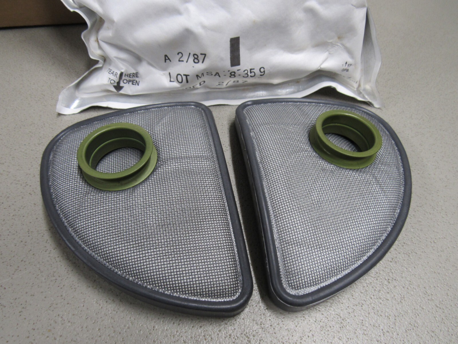 US M17 A1 A2 Gas Mask Filter Set MSA Mine Safety Appliance NOS 1987