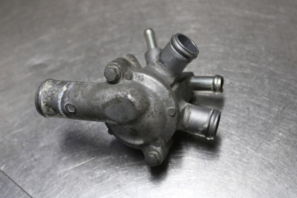 02-13 Interceptor VFR800 Thermostat Housing