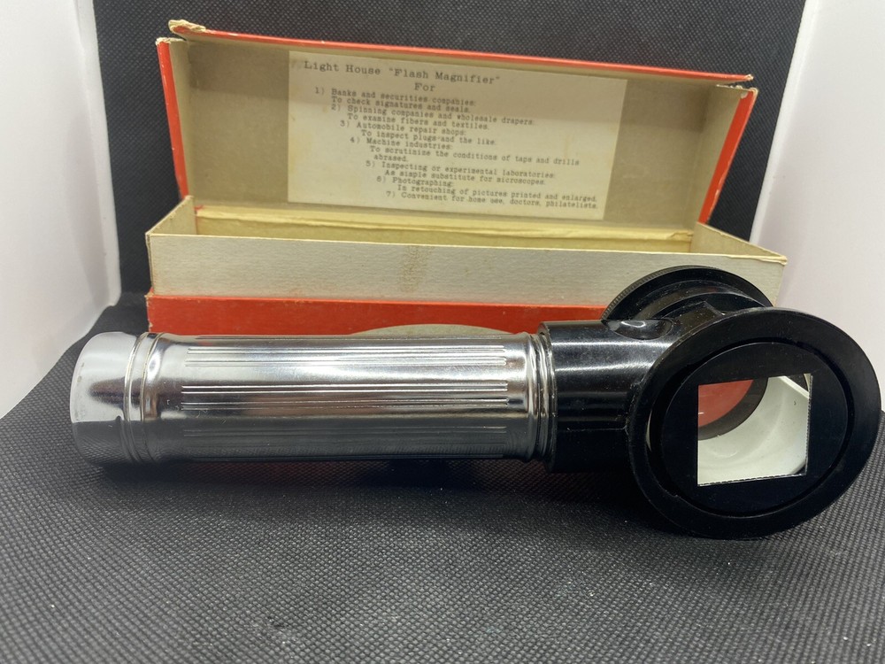 . Flash Magnifier 5X Light House