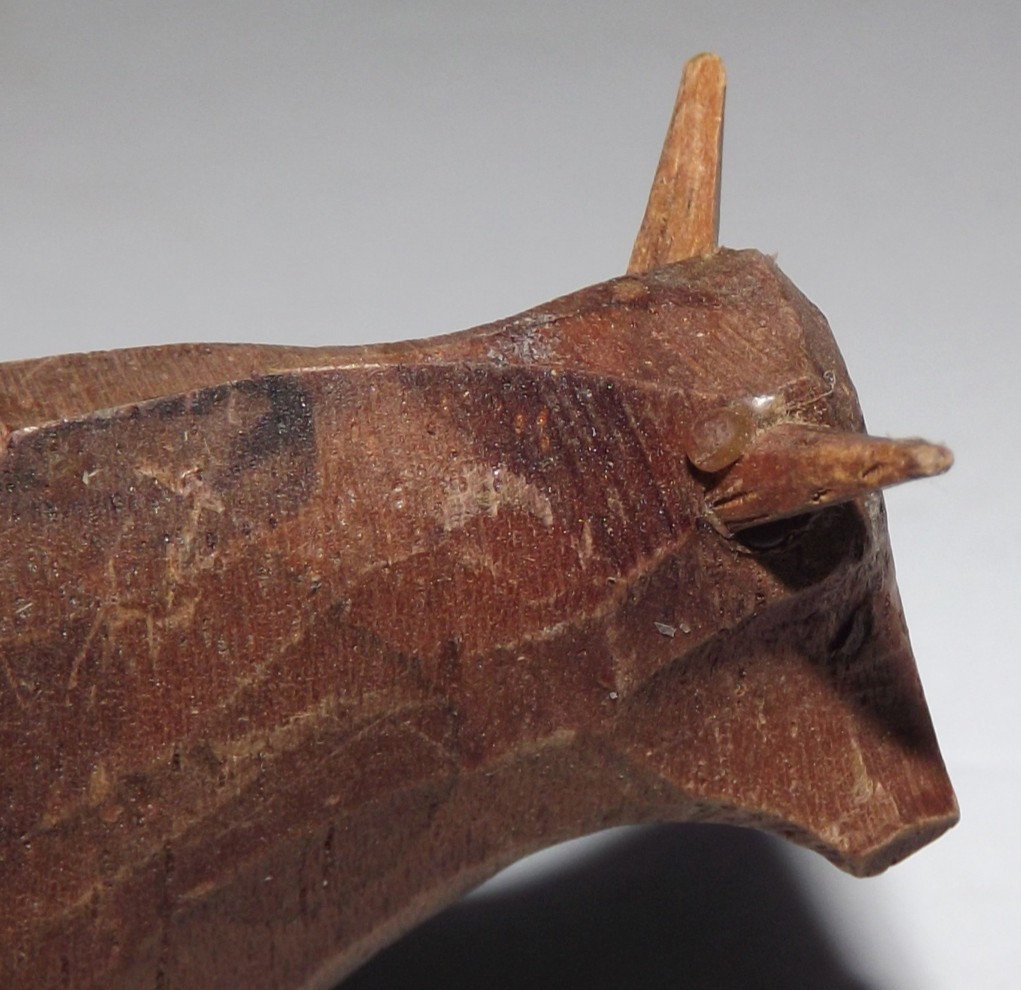 Vintage Hand Carved Wood Brown Cow Bull Rustic Primitive Folk Art