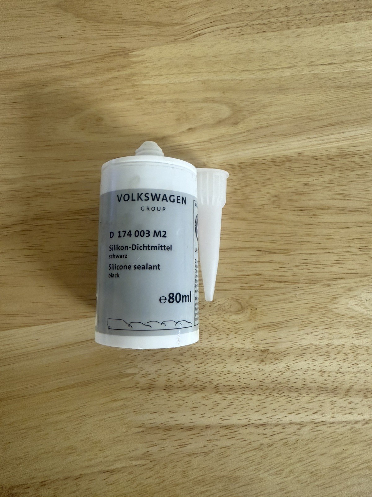 Genuine Volkswagen Audi Sealant D174003M2 Engine Sealant