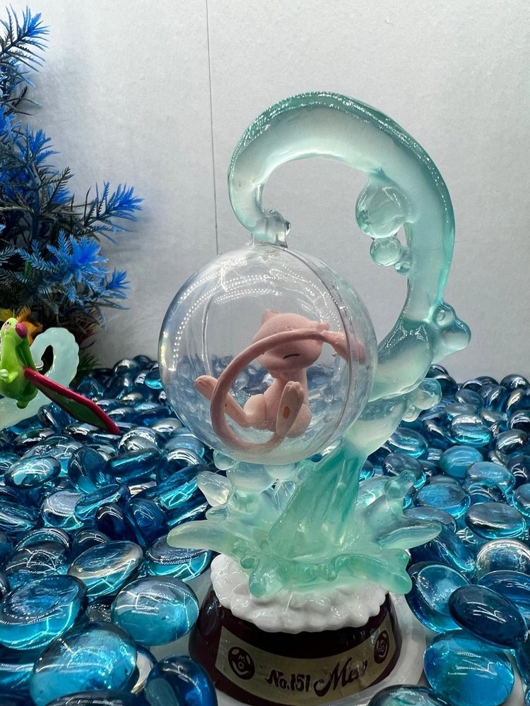Premium Pokémon Statues
