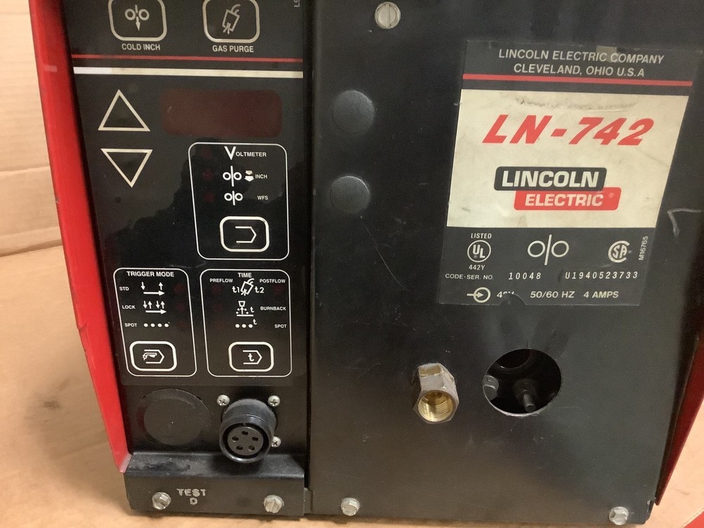 Lincoln Electric LN-742 wire feeder code 10048 USED