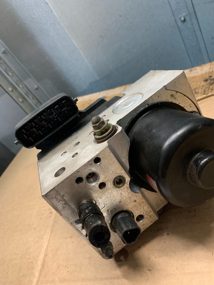 2003 LEXUS LS430 ABS PUMP & CONTROL MODULE 44540-50030