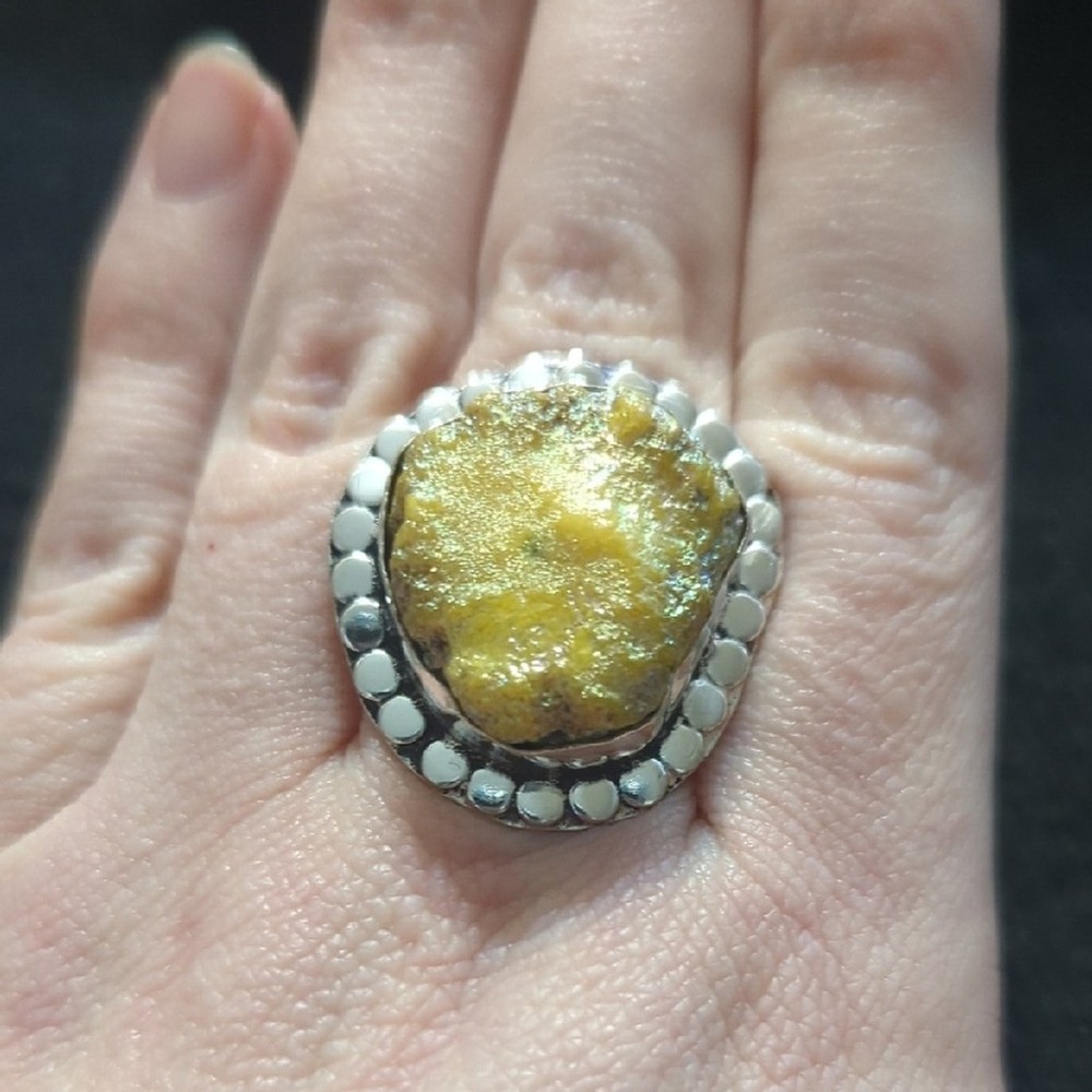 Silver Plated Yellow Druzy Quartz Gemstone Statement Ring - Size 7