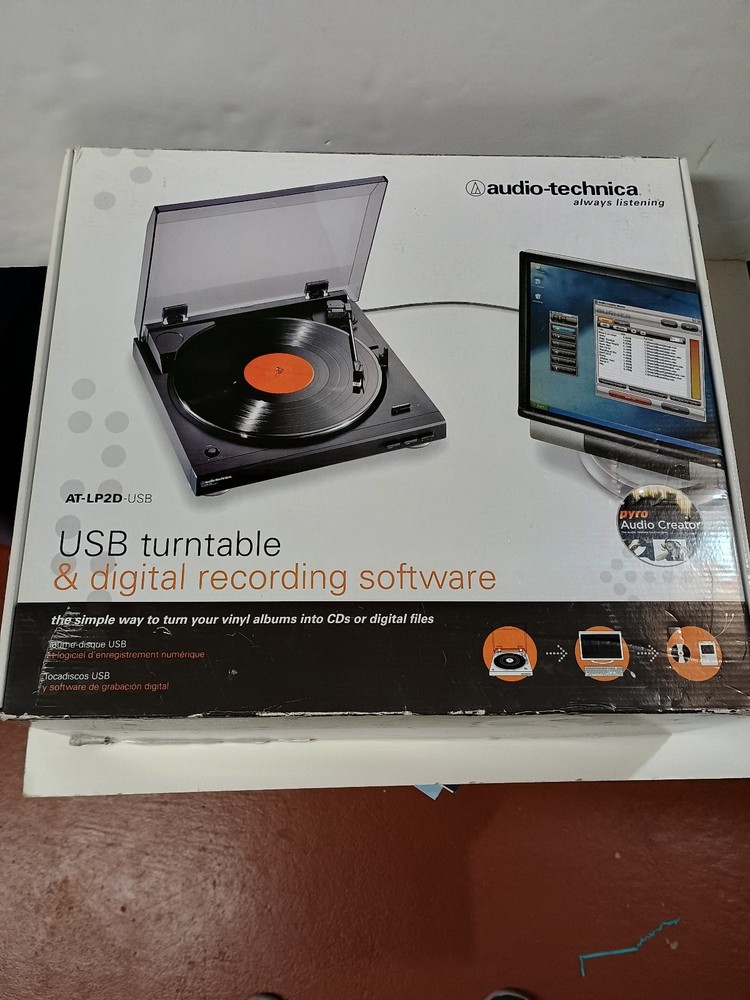 AUDIO-TECHNICA AT-LP2D USB Record Player - Barely Used